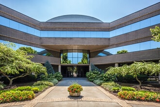 8275 Allison Pointe Trl, Indianapolis, IN for lease Building Photo- Image 2 of 3