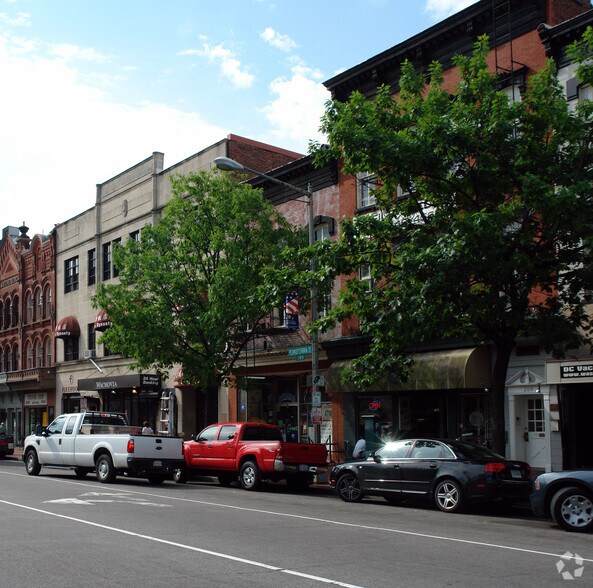 211 Pennsylvania Ave SE, Washington, DC for lease - Primary Photo - Image 1 of 2