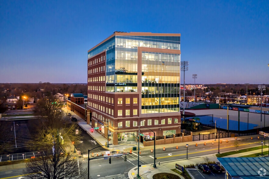 400 Bellemeade St, Greensboro, NC for lease - Building Photo - Image 3 of 6