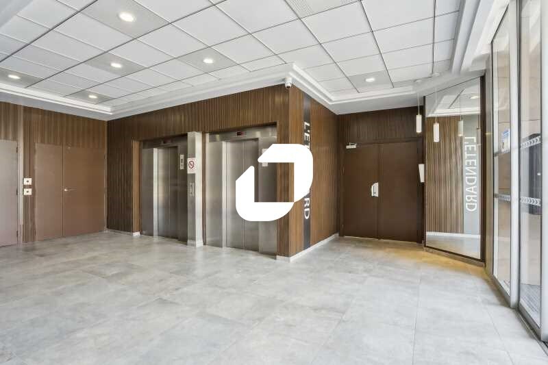 Bureau dans Vélizy-Villacoublay à louer - Hall d’entrée - Image 2 de 11
