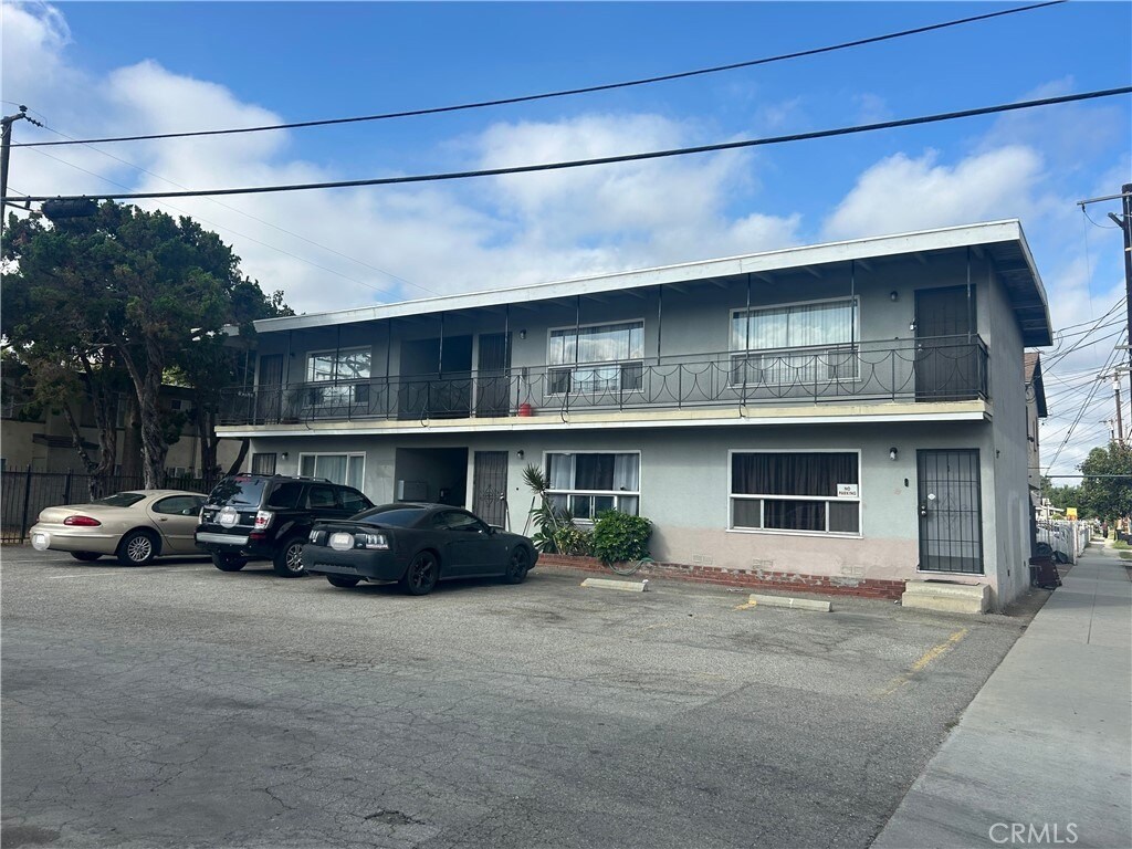 12 W Pleasant St, Long Beach, CA à vendre Photo du bâtiment- Image 1 de 6