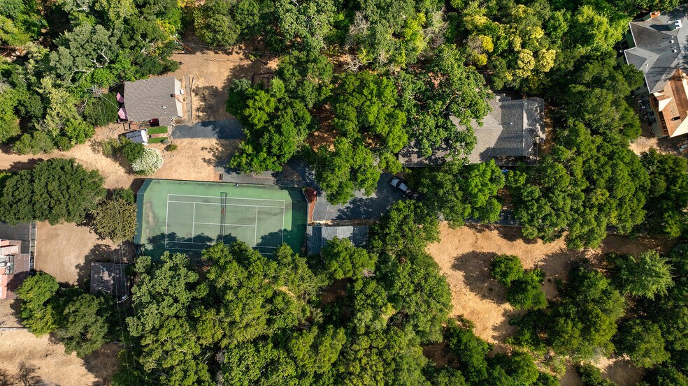 5262 Alhambra Valley Rd, Martinez, CA à vendre - Photo du bâtiment - Image 2 de 12