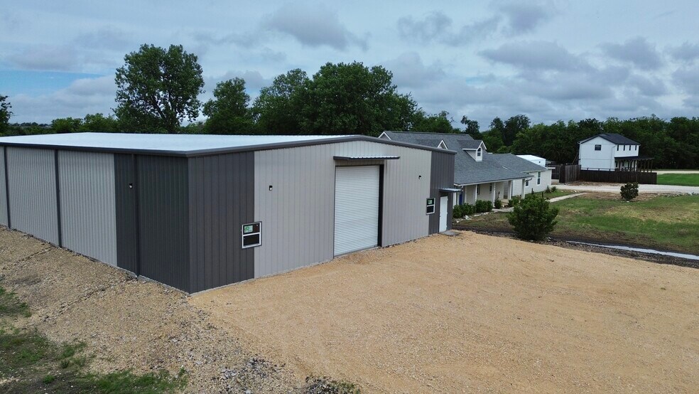 300 Carmel Creekside Dr, Hutto, TX à louer - Photo du bâtiment - Image 3 de 17