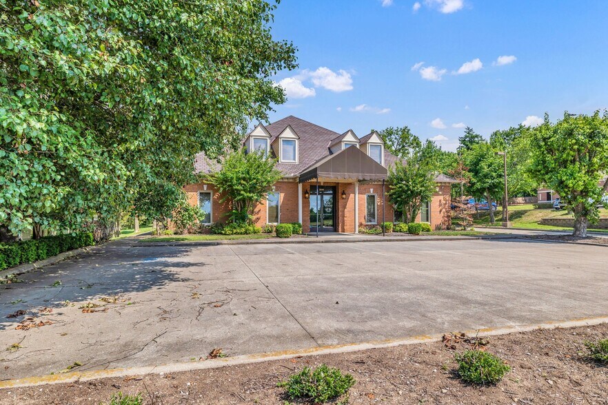 3040 Business Park Cir, Goodlettsville, TN à louer - Photo du bâtiment - Image 2 de 31