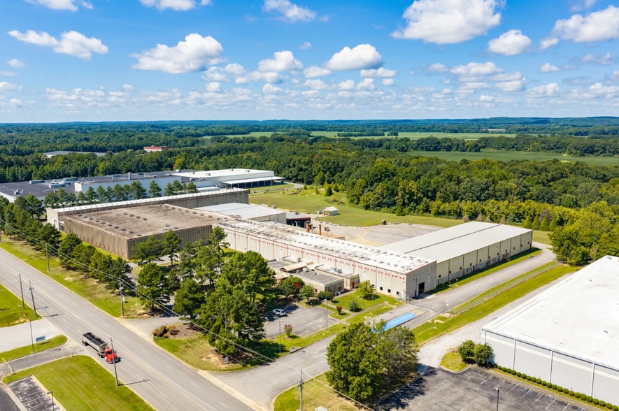 1300 Industrial Park Dr, Tuscaloosa, AL for sale - Building Photo - Image 3 of 3