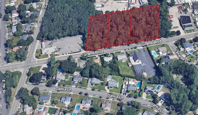 More details for 623-647 Grand blvd, Deer Park, NY - Land for Sale