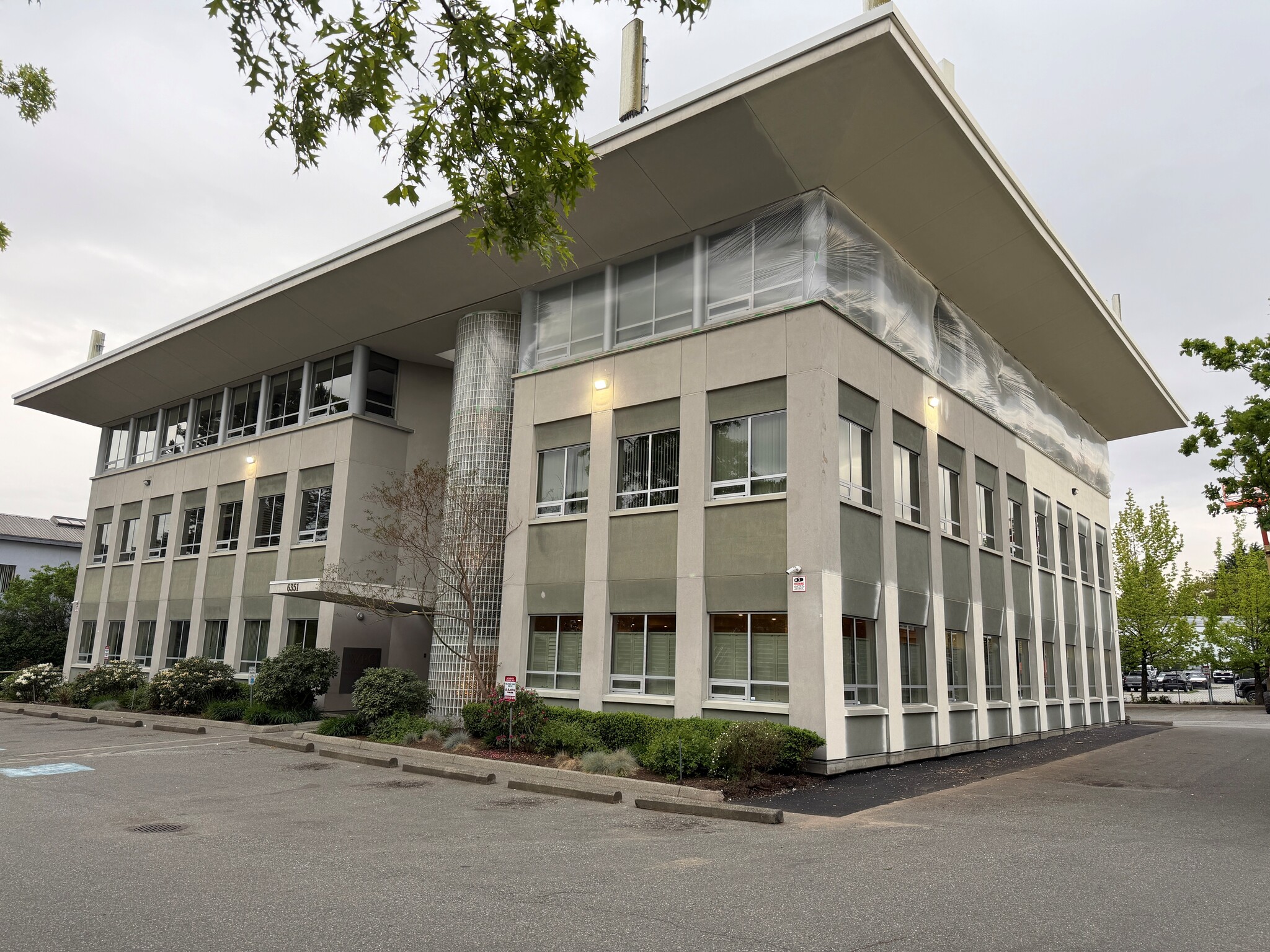 6351 197th St, Langley, BC à vendre Photo du bâtiment- Image 1 de 24