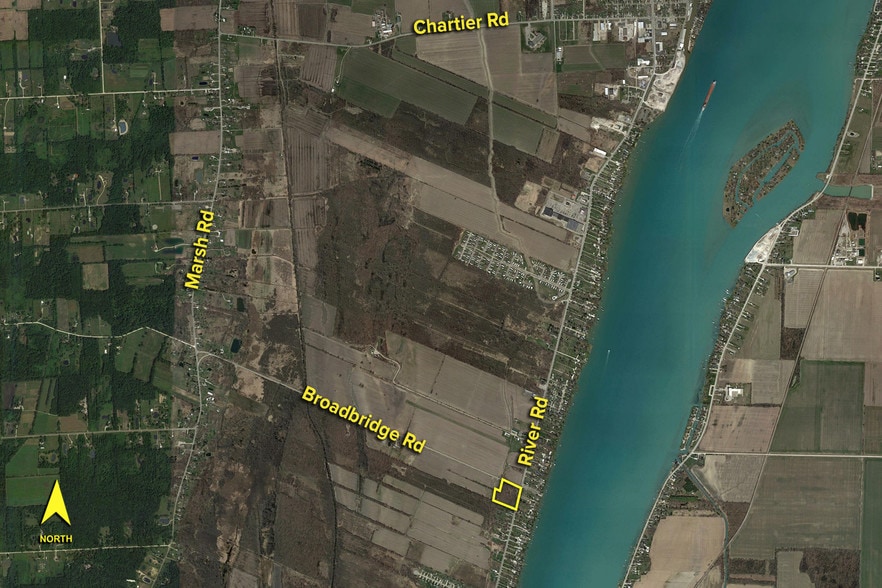 7502 River Rd, Marine City, MI for sale - Building Photo - Image 1 of 2