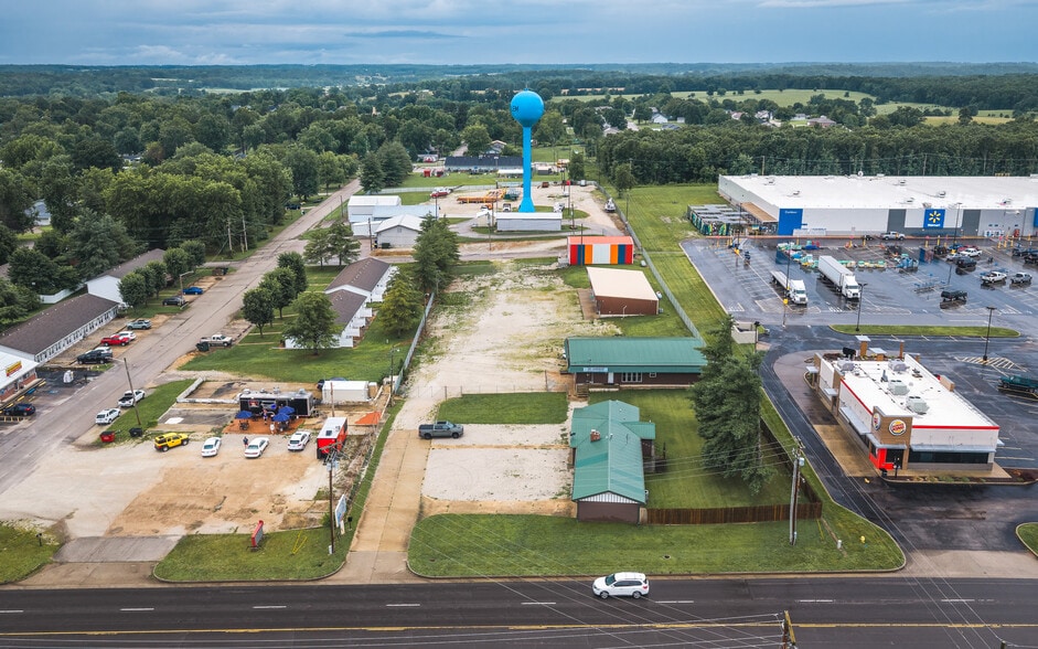 905 W Scenic Rivers Blvd, Salem, MO for sale - Building Photo - Image 2 of 34