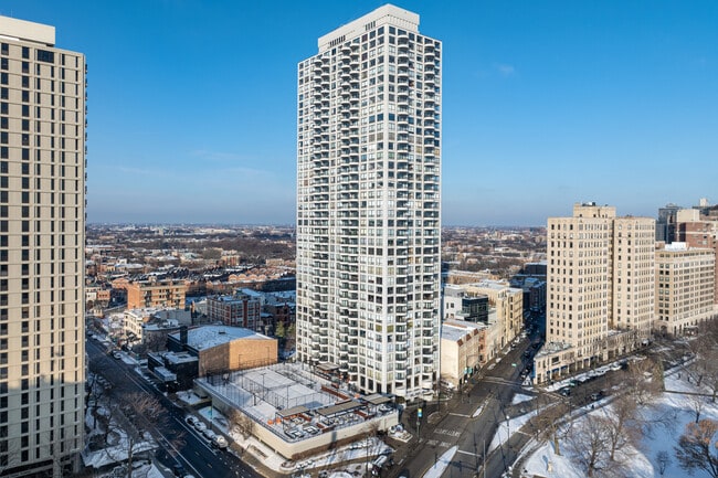 Plus de détails pour 2020 N Lincoln Park West, Chicago, IL - Multi-résidentiel à vendre