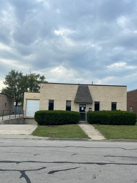 1116 Morse Ave, Schaumburg, IL for lease - Building Photo - Image 1 of 6