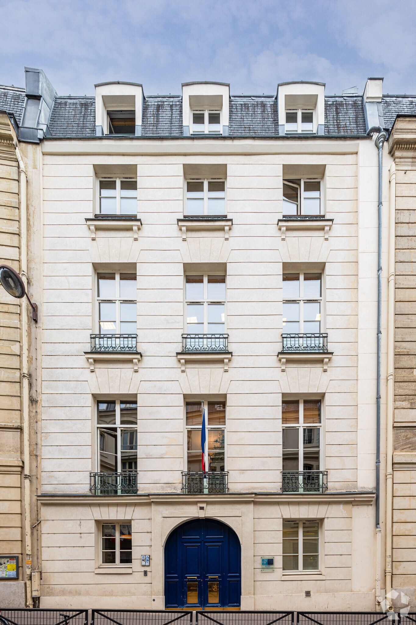 14 Rue Saint-Benoît, Paris for lease Primary Photo- Image 1 of 4