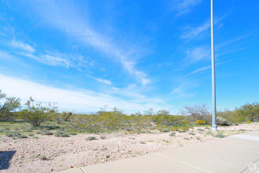 9368 E Old Vail Rd, Tucson, AZ à vendre - Photo du bâtiment - Image 3 de 4