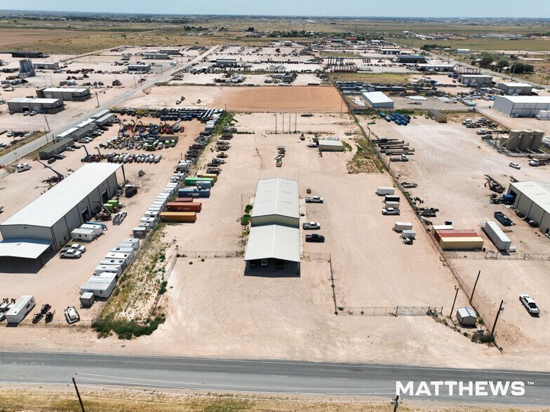 4610 County Road 1140, Midland, TX à vendre - Photo du bâtiment - Image 2 de 3