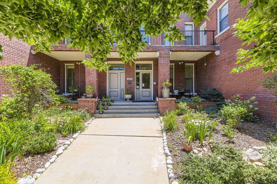 2544 Champa St, Denver, CO à vendre - Photo du bâtiment - Image 2 de 28
