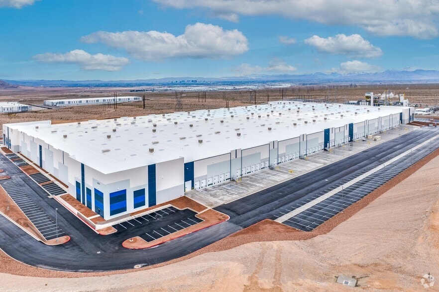 8420 N Terryl B Adams St, Las Vegas, NV for lease - Building Photo - Image 3 of 16