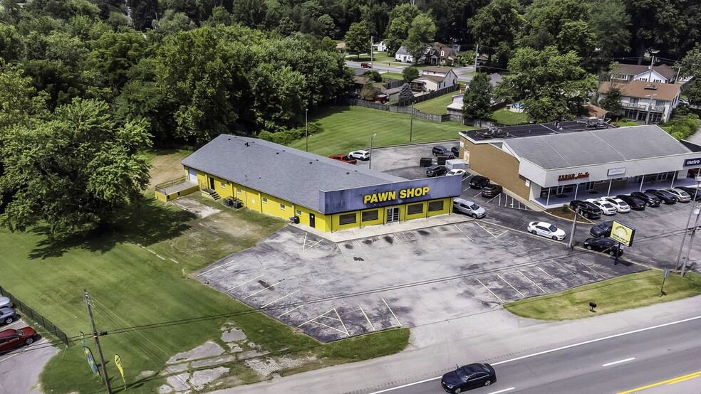 9212 & 9216 Dixie Hwy, Louisville, KY for lease - Building Photo - Image 2 of 2