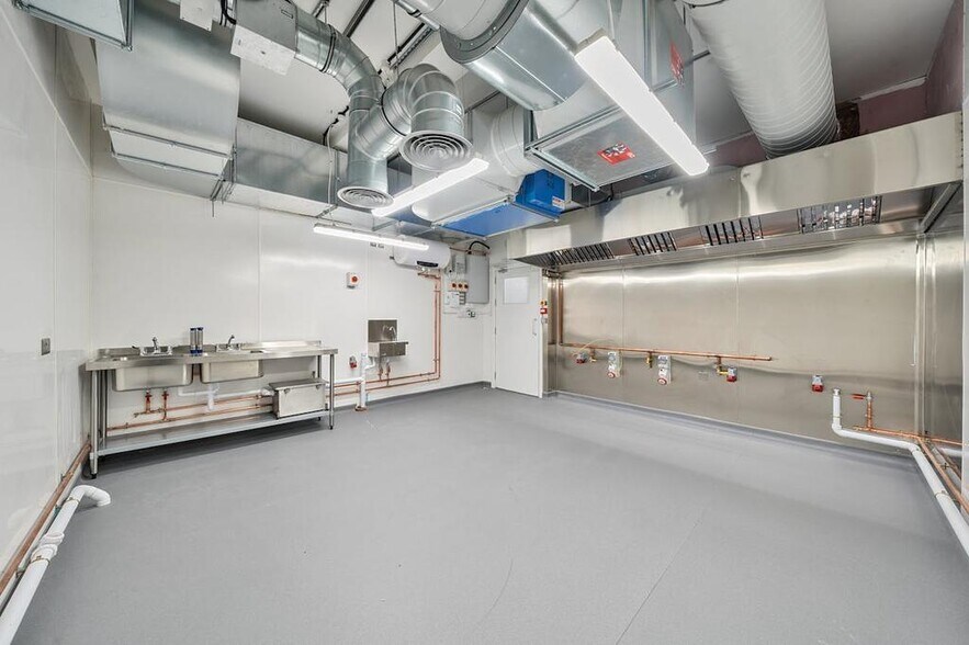 Mount Pleasant, Wembley à louer - Photo du bâtiment - Image 2 de 14