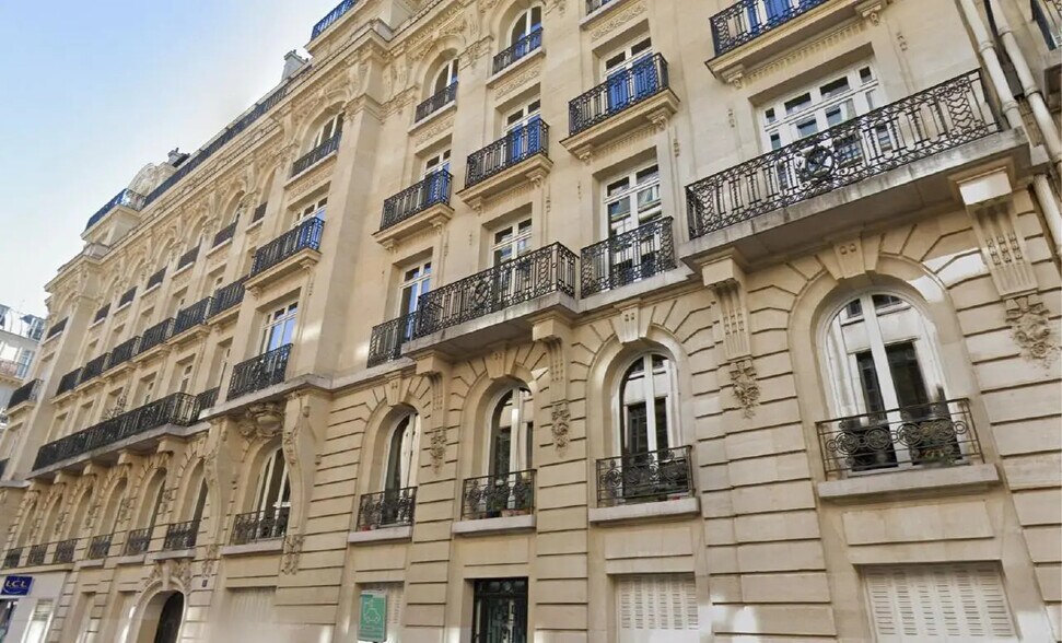 1 Rue Jules Lefebvre, Paris à louer - Photo du bâtiment - Image 2 de 17