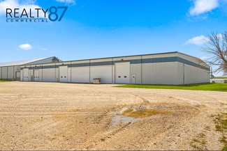 Plus de détails pour 1004 Grant St, Manchester, IA - Industriel à vendre