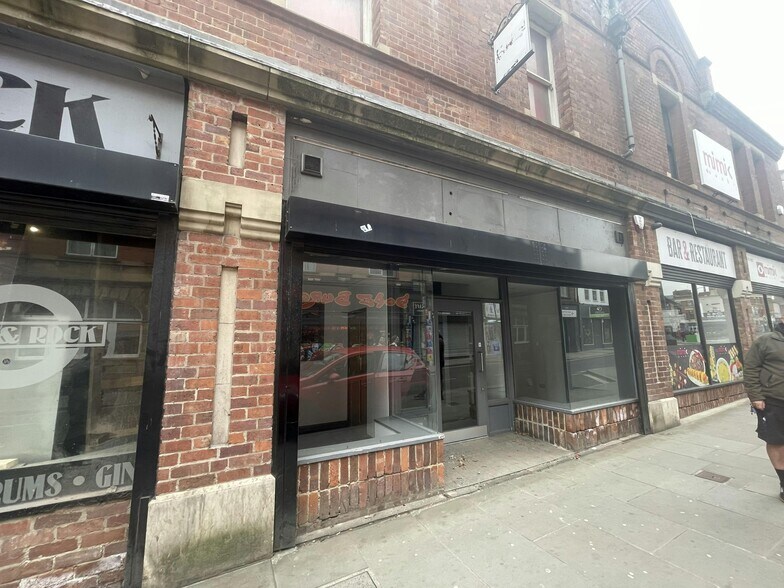 5 Cleveland St, Doncaster à louer - Photo du bâtiment - Image 1 de 8