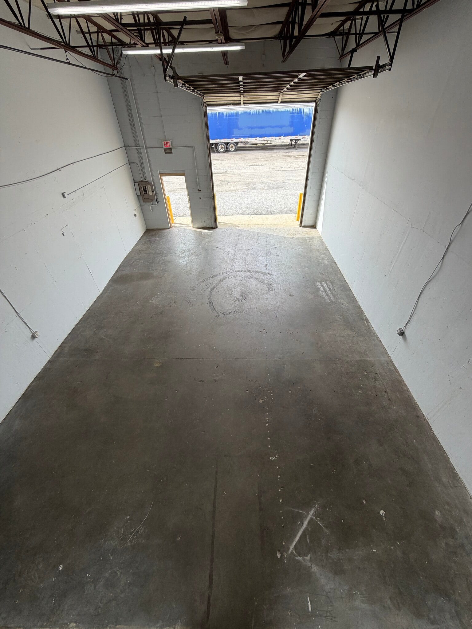 6505 Pulaski Hwy, Rosedale, MD à louer Photo intérieure- Image 1 de 6