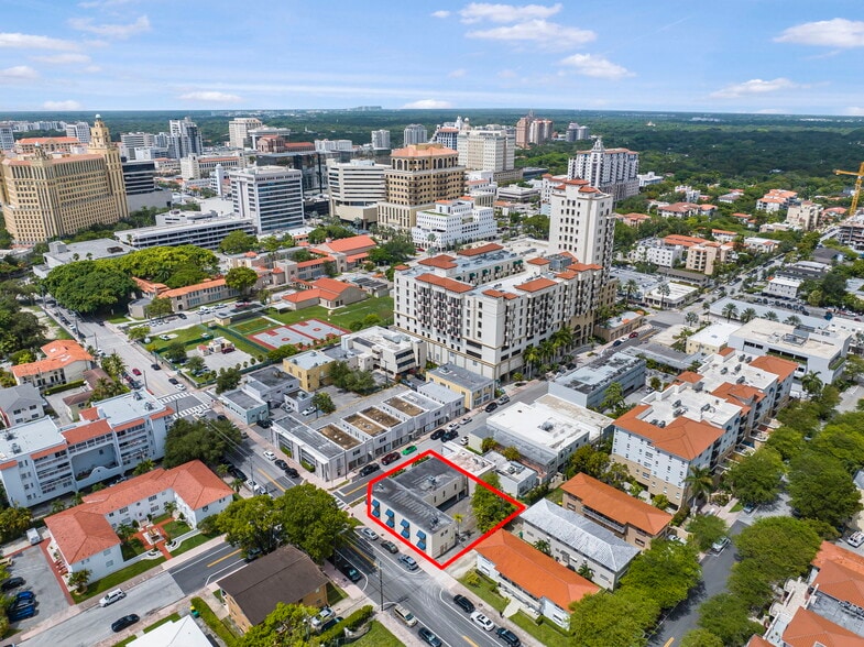101 Madeira Ave, Coral Gables, FL for sale - Building Photo - Image 3 of 15