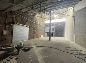 Industrial in Persan for lease Interior Photo- Image 1 of 5