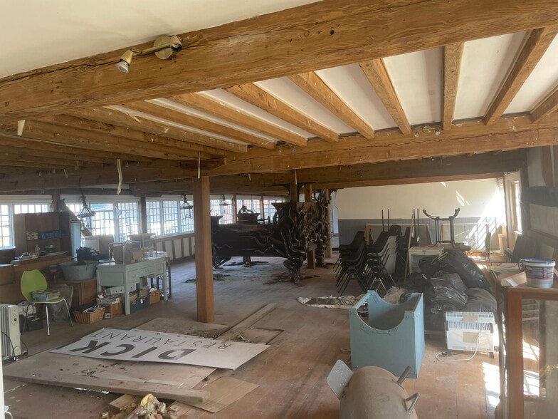 The Causeway, Halstead for lease - Interior Photo - Image 3 of 5