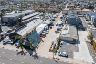 2075 Harbor Blvd, Costa Mesa, CA - Aérien  Vue de la carte - Image1