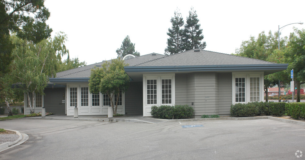 10050 N Foothill Blvd, Cupertino, CA for sale - Primary Photo - Image 1 of 1