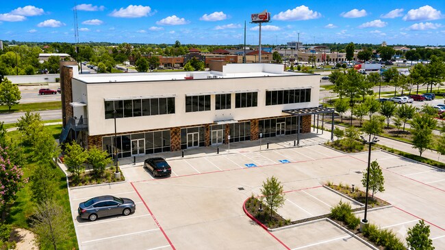 Plus de détails pour 18386 I45, Shenandoah, TX - Bureau/Médical, Bureau/Commerce de détail à louer