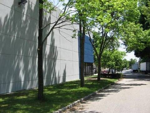 17-09 Zink Pl, Fair Lawn, NJ à vendre - Photo du bâtiment - Image 3 de 56