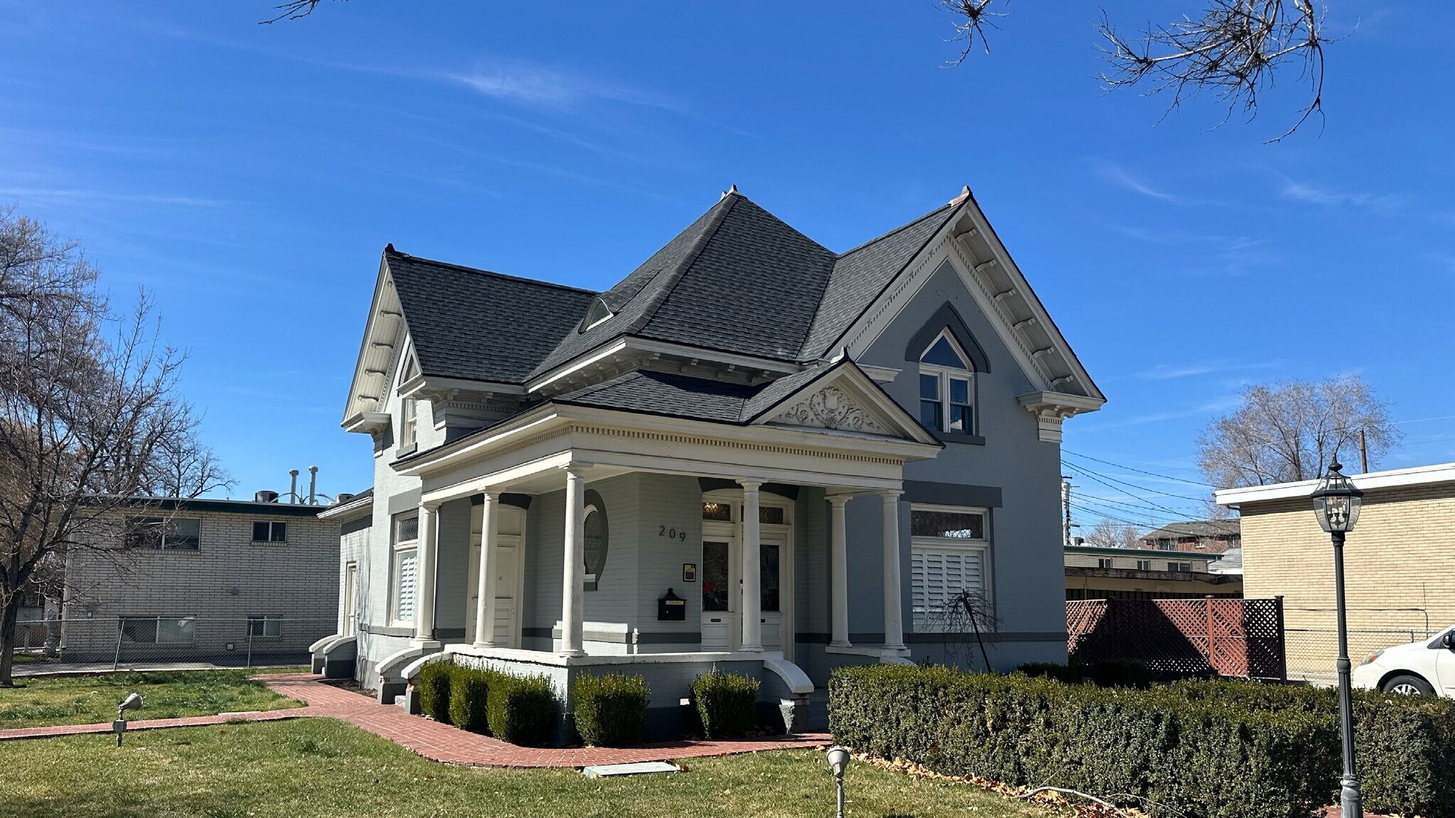 209 N 400 W, Provo, UT à vendre Photo du bâtiment- Image 1 de 1