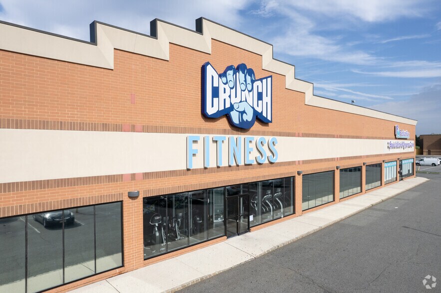 2421-2431 US Highway 1, North Brunswick, NJ for lease - Building Photo - Image 1 of 5