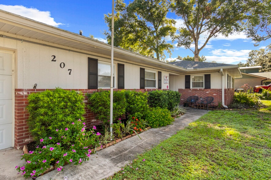207 W Wheeler Rd, Seffner, FL for sale - Building Photo - Image 3 of 42