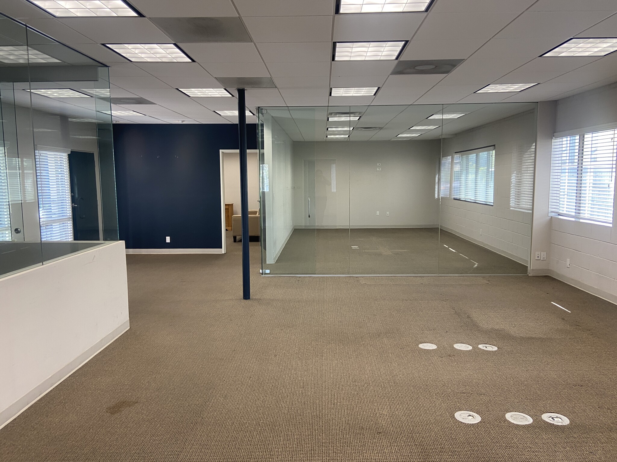 520 S Sepulveda Blvd, Los Angeles, CA à louer Photo intérieure- Image 1 de 2