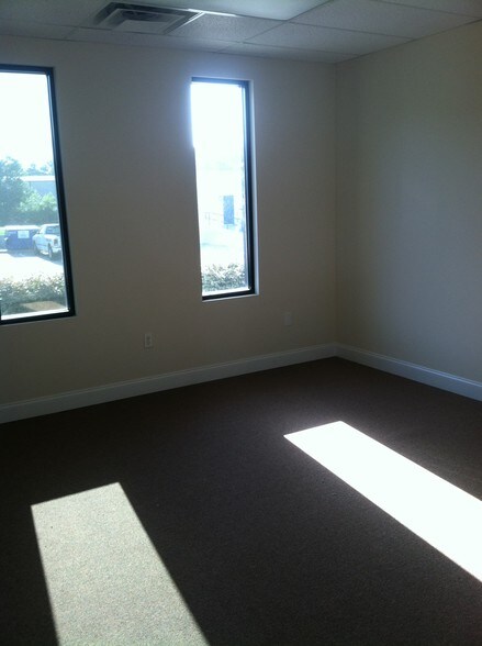 2354 Pendley Rd, Cumming, GA à louer - Autre - Image 3 de 7