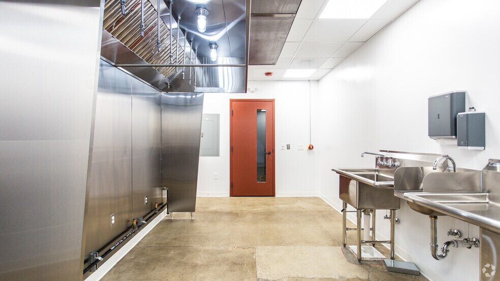 1282 Essex Ave, Columbus, OH à louer - Photo intérieure - Image 3 de 12