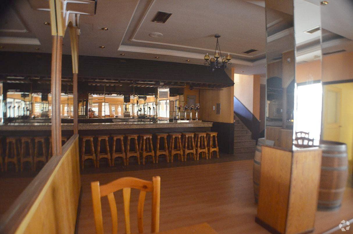 Las Rozas de Madrid, MAD 28231 - - - Interior Photo - Image 1 of 6