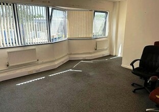 Wade Rd, Basingstoke for lease Interior Photo- Image 2 of 2