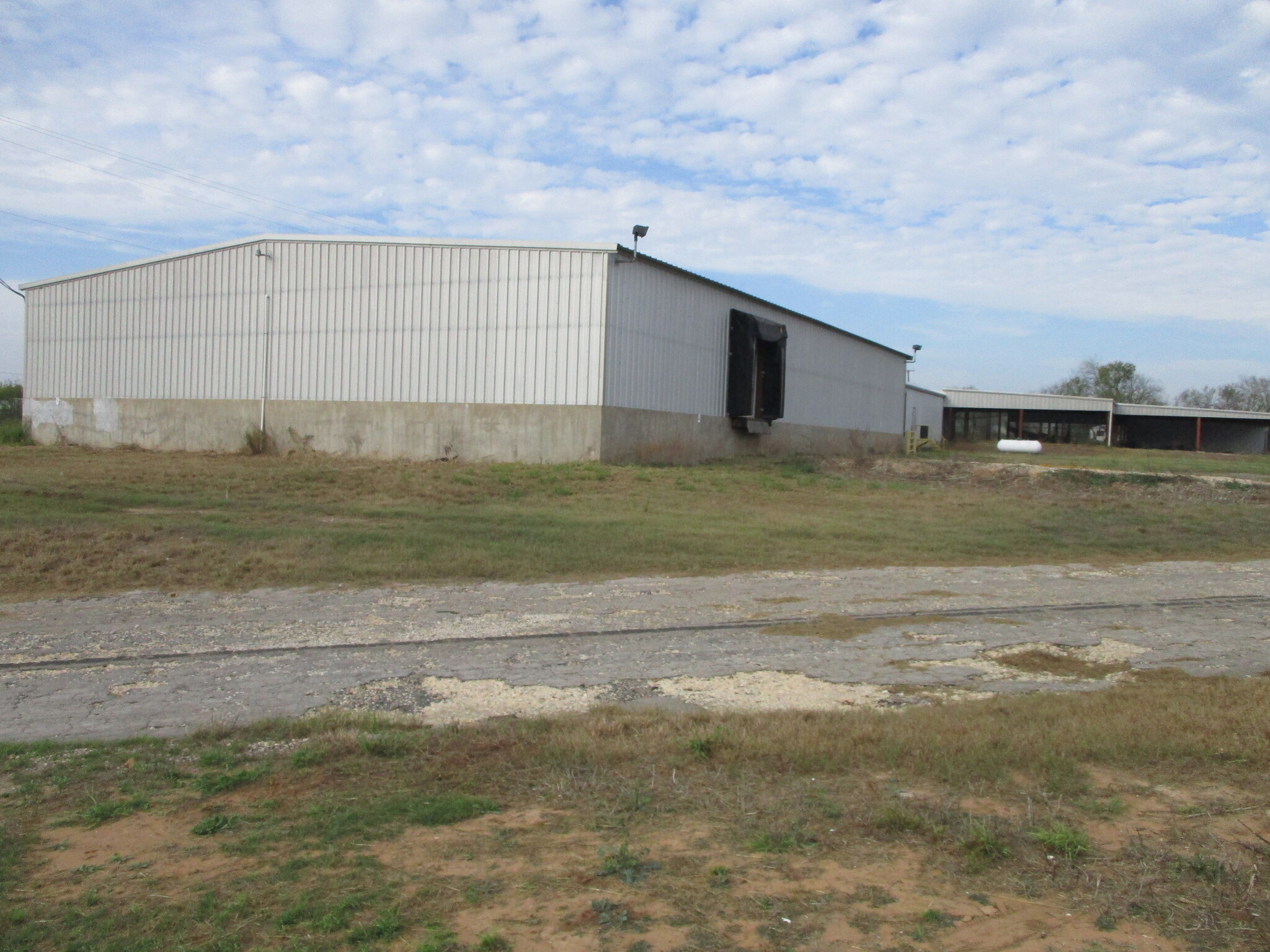 1005 S Oak St, Pearsall, TX à vendre Photo principale- Image 1 de 1