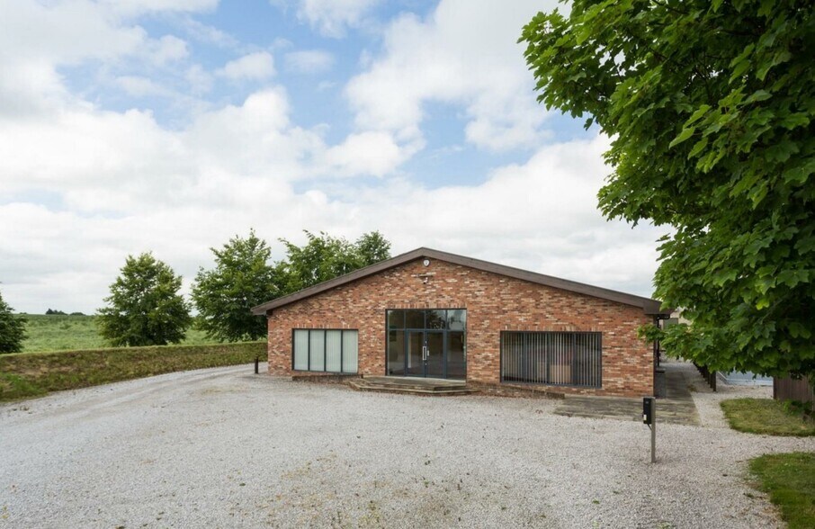 Braegate Ln, Colton for sale - Primary Photo - Image 1 of 1