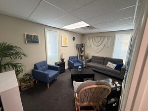 30 S Valley Rd, Paoli, PA à louer Photo intérieure- Image 2 de 2