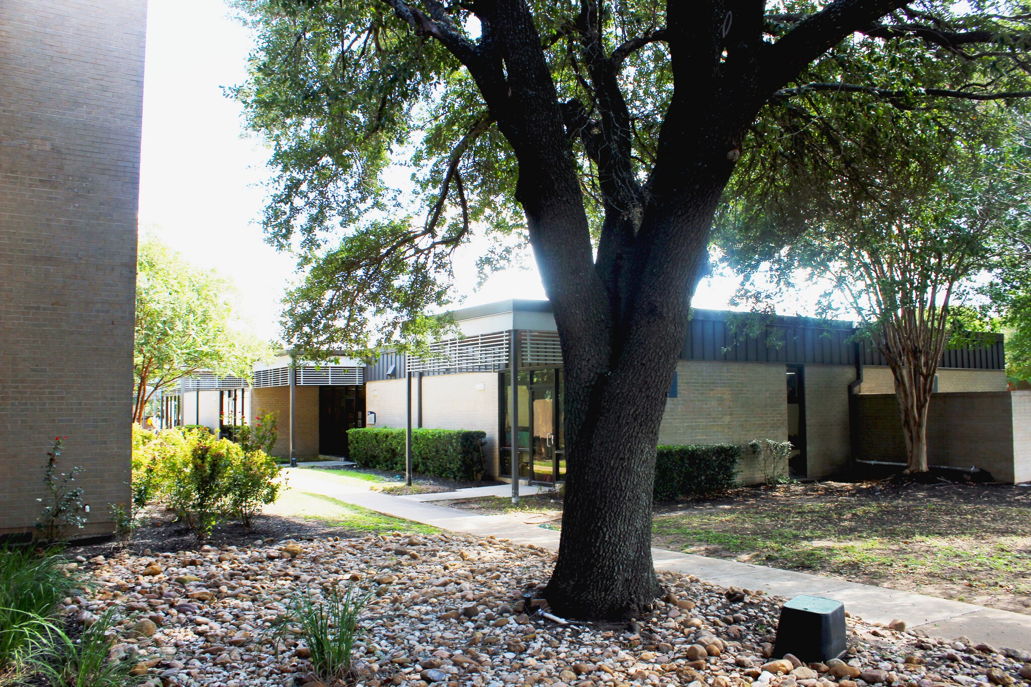 11623 Angus Rd, Austin, TX for lease Building Photo- Image 1 of 7