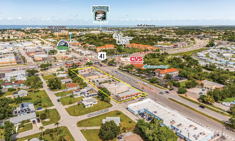 712 E. Venice Avenue, Venice, FL à vendre - Aérien - Image 2 de 8