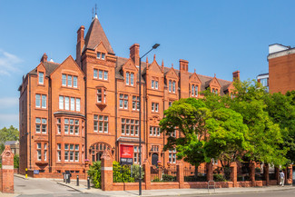 Plus de détails pour 100 Hammersmith Rd, London - Bureau à louer