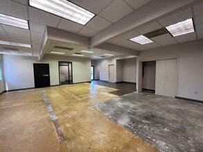102 N Broad St, Winder, GA for lease Interior Photo- Image 2 of 3