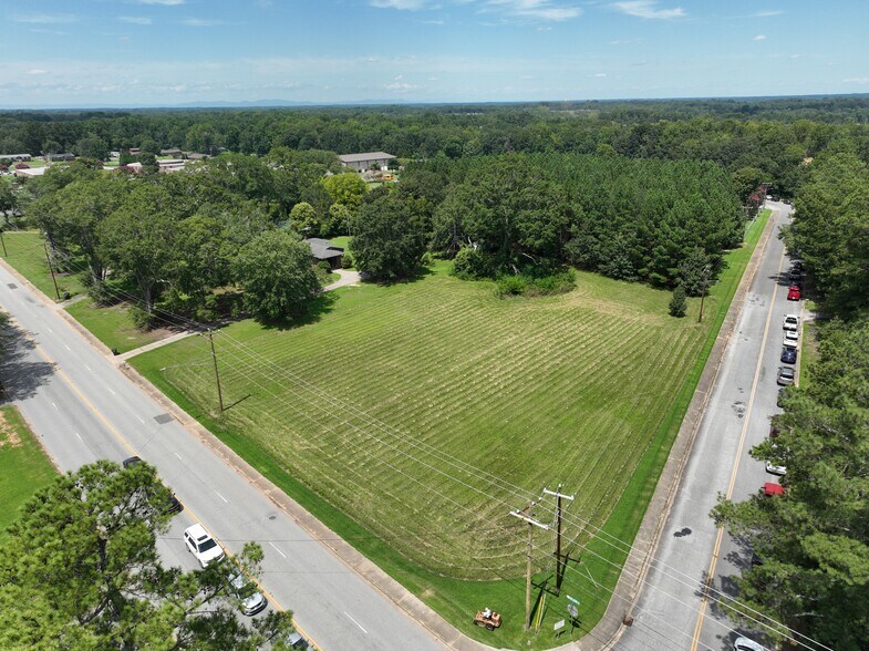 1035 Cross Anchor Hwy, Woodruff, SC à vendre - Photo du bâtiment - Image 2 de 5