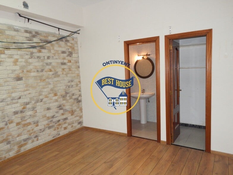 Retail in Ontinyent, Valencia for lease - Building Photo - Image 2 of 31